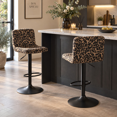 Bar stools set leopard - of,